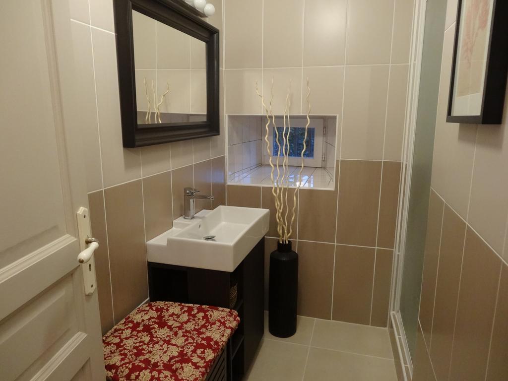 La Bromontoise Chambres D'Hotes Pontgibaud Δωμάτιο φωτογραφία