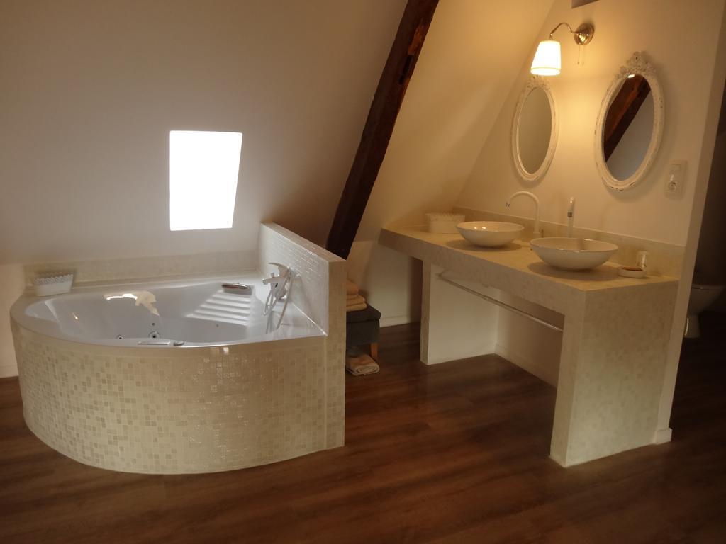 La Bromontoise Chambres D'Hotes Pontgibaud Εξωτερικό φωτογραφία